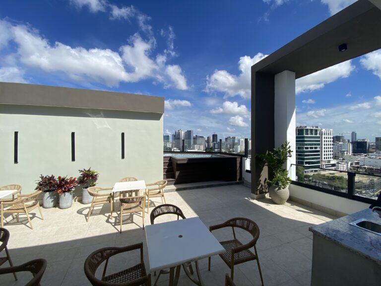 Apartamento en piso alto de 2 habitaciones en Evaristo Morales