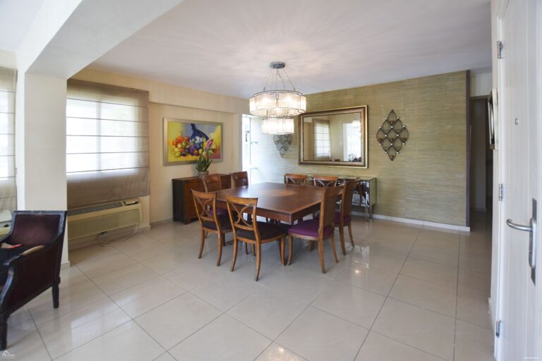 Apartamento amueblado de 3 habitaciones en La Esperilla