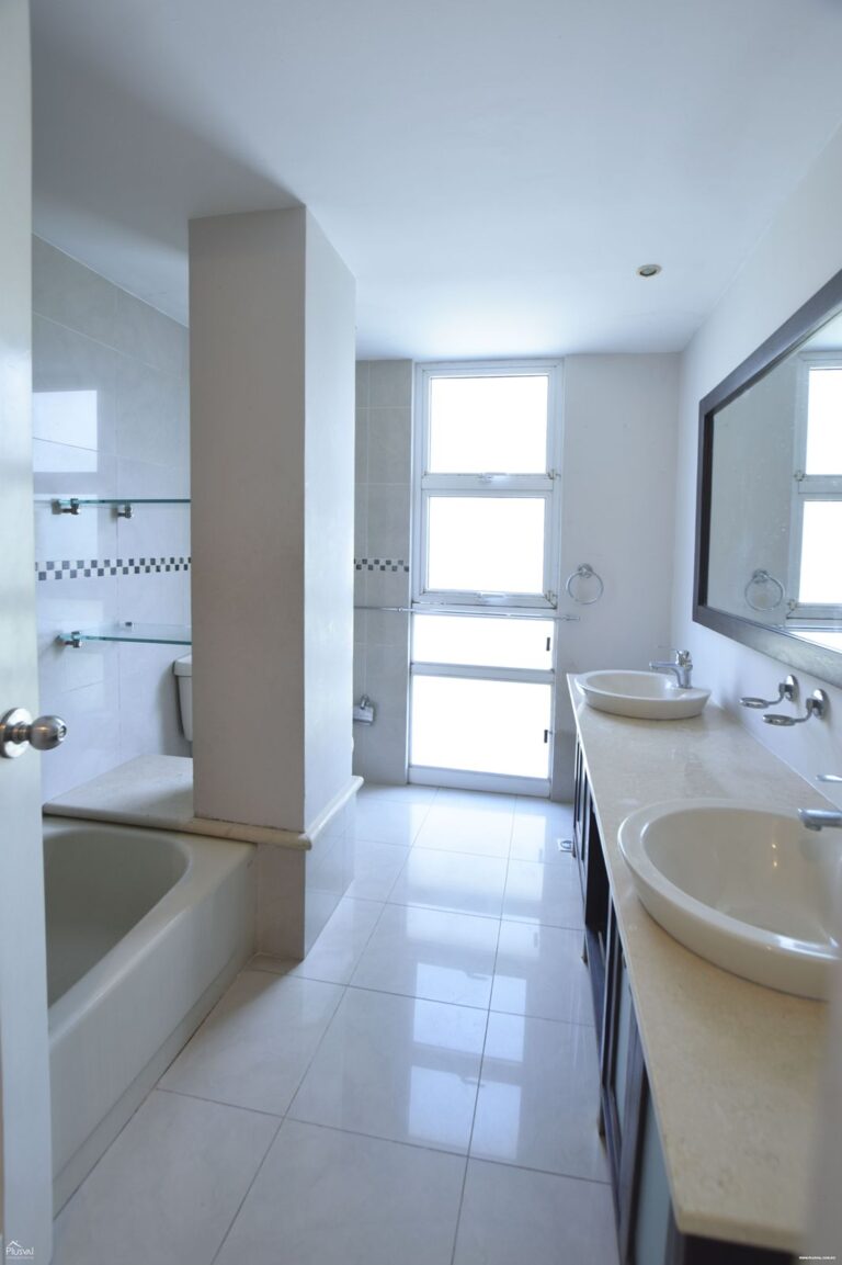 Apartamento amueblado de 3 habitaciones en La Esperilla