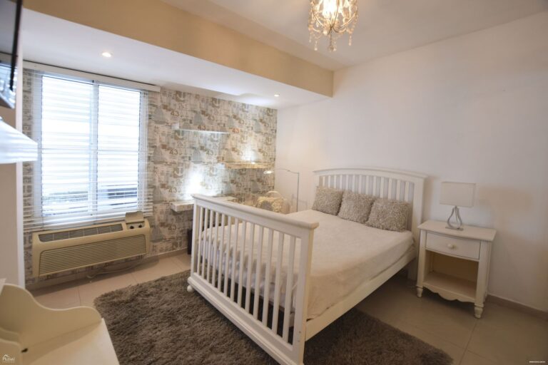 Apartamento amueblado de 3 habitaciones en La Esperilla